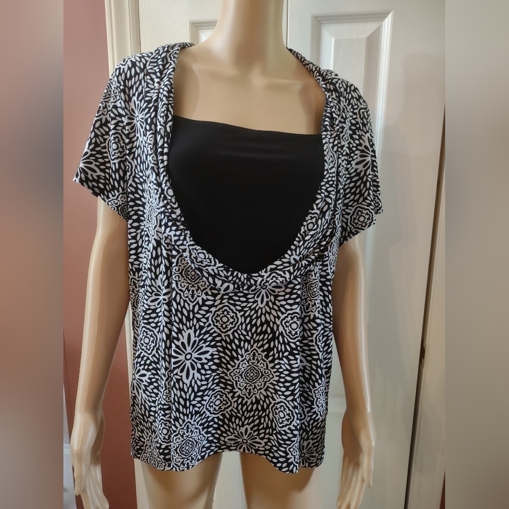 New Directions Woman's plus size 2x double layered style blouse shirt top